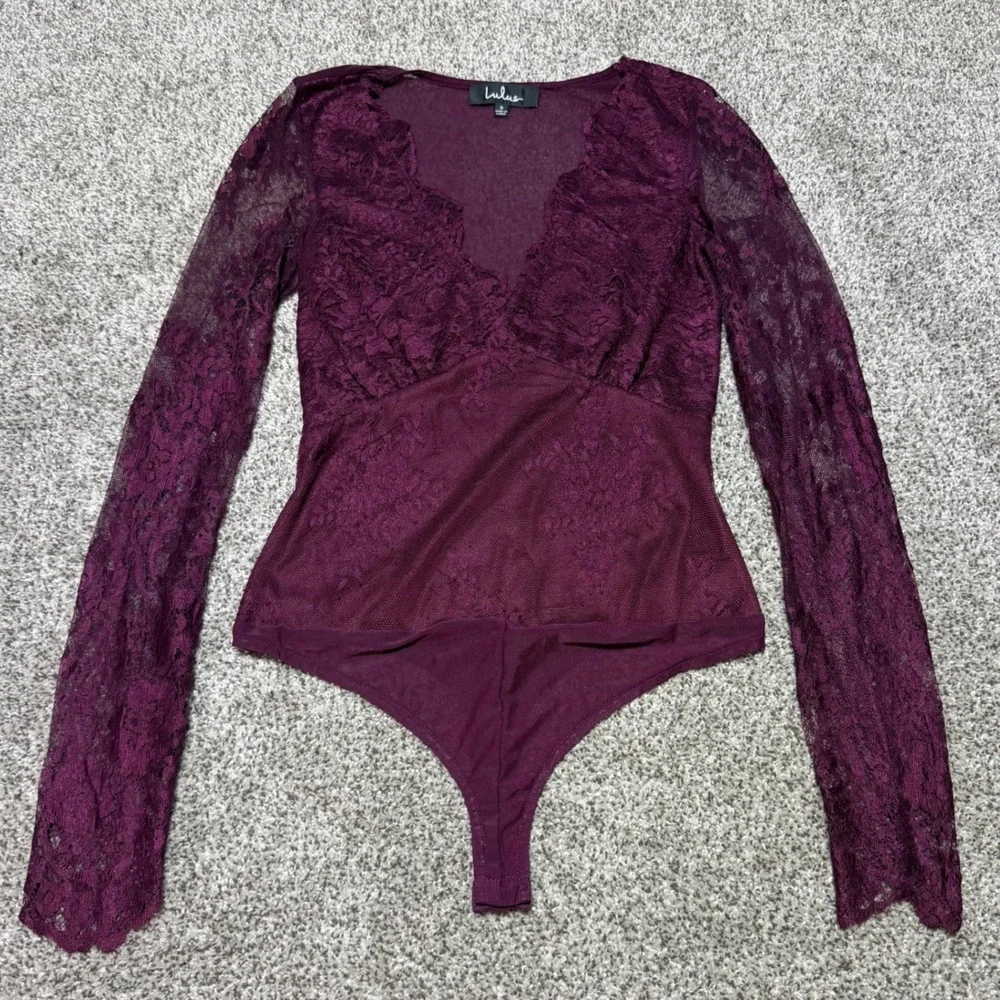 Lulu's All About That Lace Burgundy Long Sleeve Bodysuit Sexy Deep V Neck size S